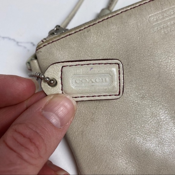 Coach Wristlet Cream - Picture 5 of 7